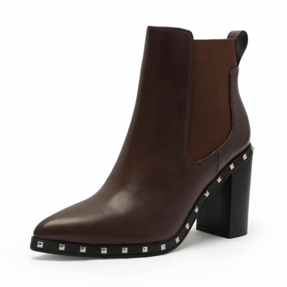 Brown Pointed Toe Chelsea Ankle Boots – EU 39 (US Women’s 8.5)